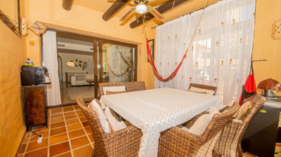 11-20939a0134ad724a8cb2a801094d15a4