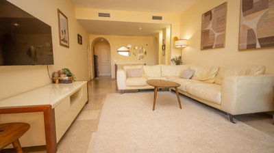 12-53013098fcab6c38b1379cd33298e050