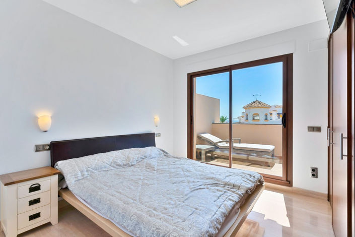 Image No.11-3 Bed Apartment for sale