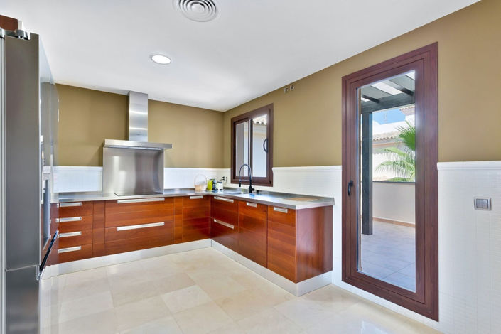 Image No.8-3 Bed Apartment for sale