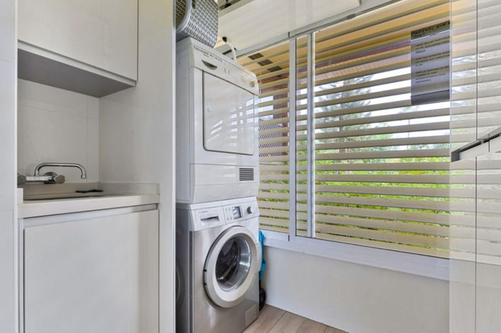 Image No.10-3 Bed Apartment for sale