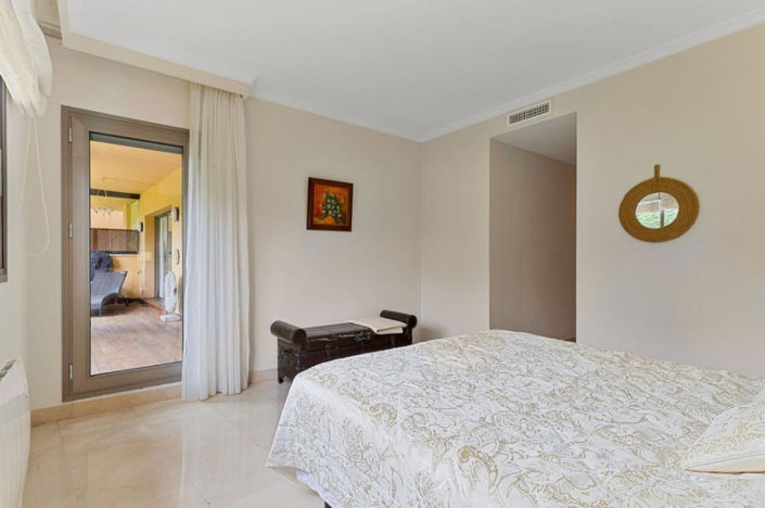 Image No.15-3 Bed Apartment for sale