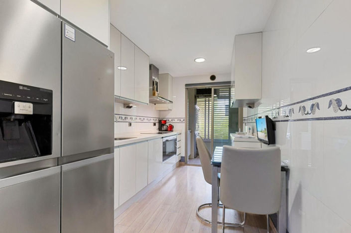 Image No.9-3 Bed Apartment for sale