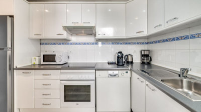 13-5fd73dea700db77384c091ca9818b1a9