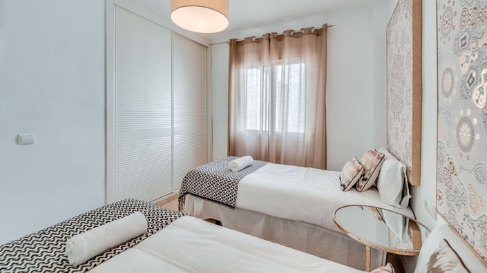 Image No.21-3 Bed Apartment for sale