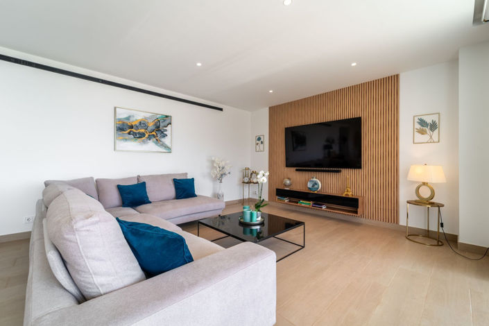 Image No.10-3 Bed Apartment for sale