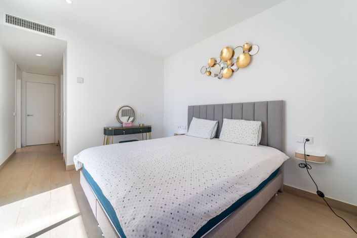 Image No.17-3 Bed Apartment for sale