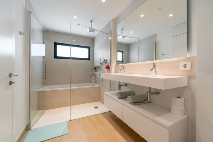 Image No.18-3 Bed Apartment for sale