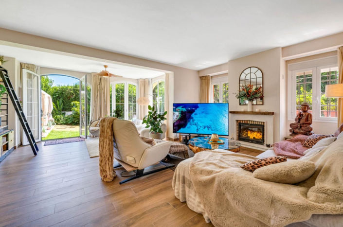 Image No.6-3 Bed Villa for sale