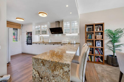 9-467d0cee5b725f3ef65f102a0c2e69c0