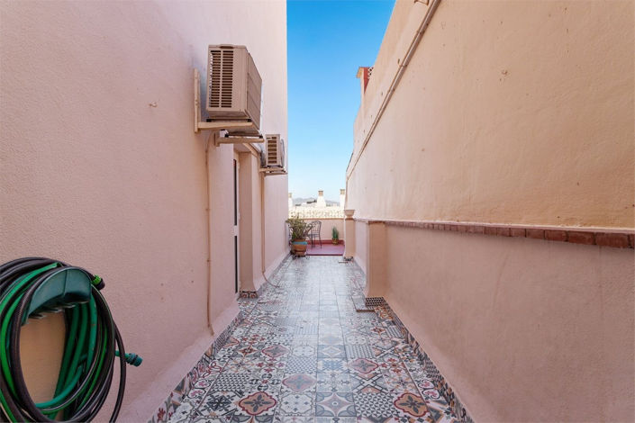 Image No.19-2 Bed Apartment for sale