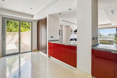 11-20939a0134ad724a8cb2a801094d15a4