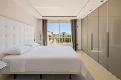 13-5fd73dea700db77384c091ca9818b1a9