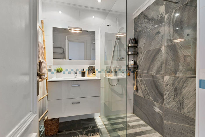 Image No.18-2 Bed Apartment for sale