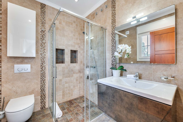 Image No.11-6 Bed Villa for sale