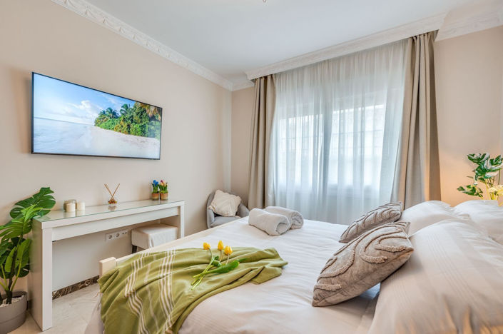 Image No.20-6 Bed Villa for sale