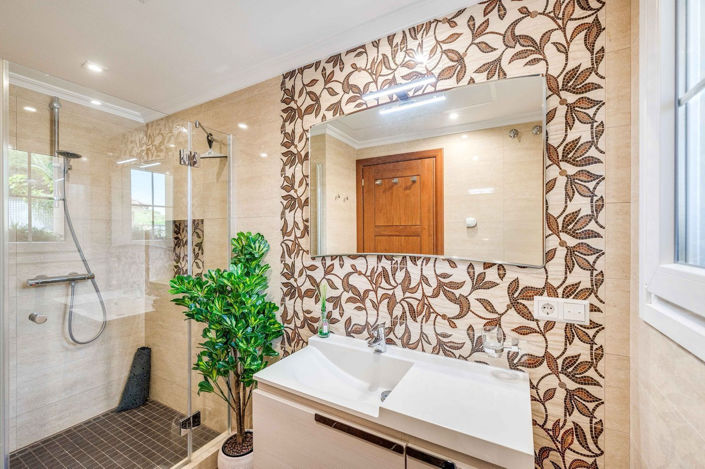 Image No.21-6 Bed Villa for sale