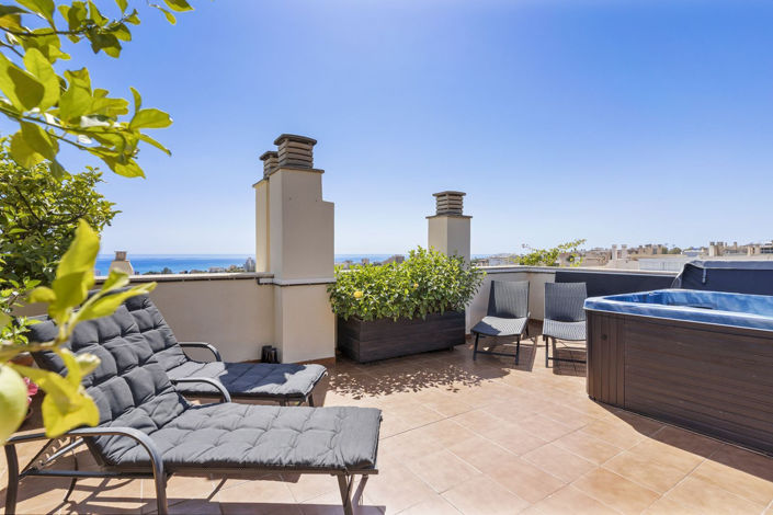 Image No.4-4 Bed Apartment for sale