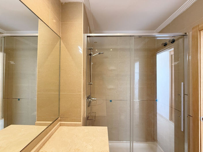 Image No.20-2 Bed Apartment for sale