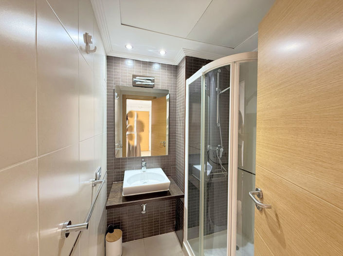 Image No.25-2 Bed Apartment for sale