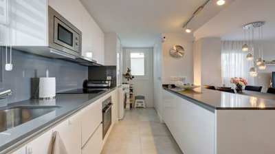 11-20939a0134ad724a8cb2a801094d15a4