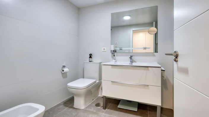 Image No.22-3 Bed Apartment for sale