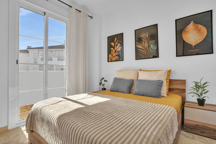 Image No.10-3 Bed Apartment for sale