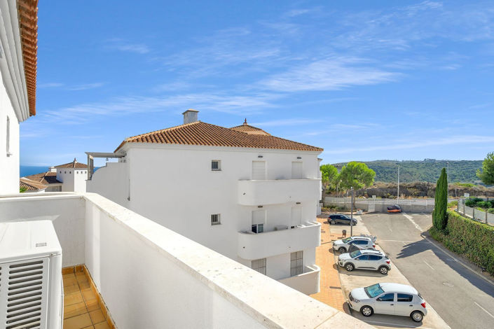 Image No.17-3 Bed Apartment for sale