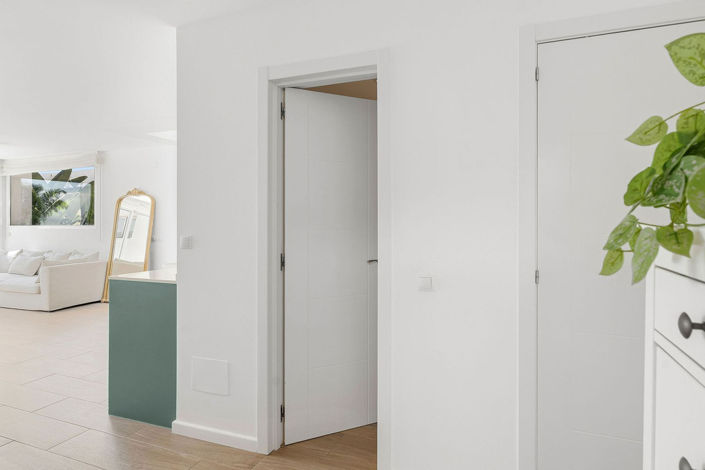 Image No.12-2 Bed Apartment for sale