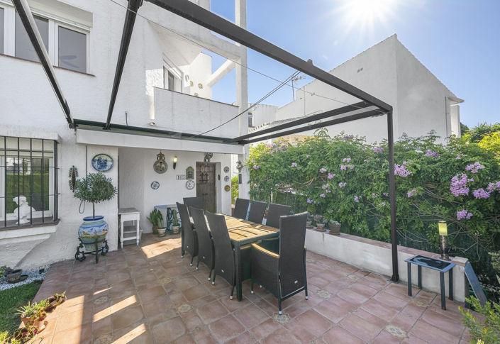 Image No.2-3 Bed Villa for sale