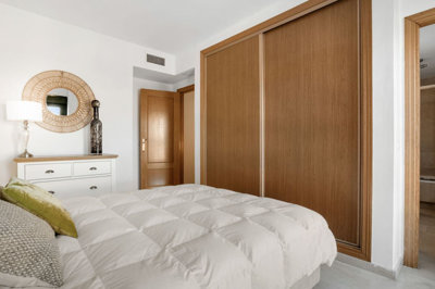 12-53013098fcab6c38b1379cd33298e050