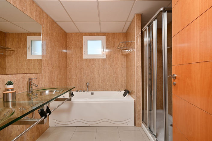 Image No.24-3 Bed Villa for sale