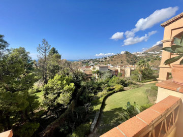 4-c23c0f86247804fa50226aecd8b0b2c8