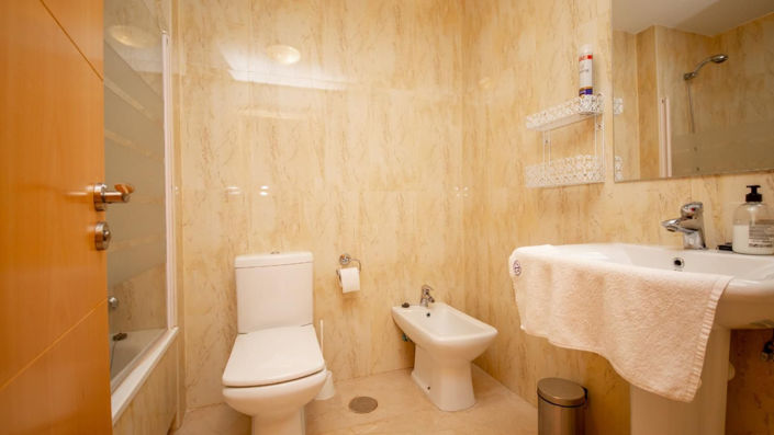 Image No.18-2 Bed Apartment for sale