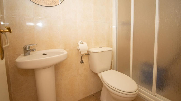 Image No.18-2 Bed Apartment for sale