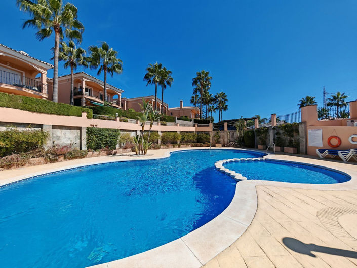 Image No.1-3 Bed Villa for sale