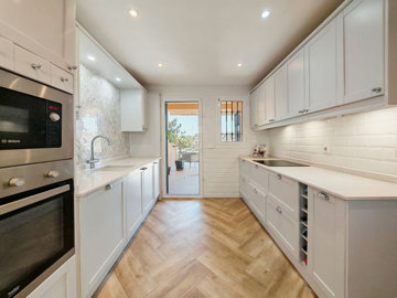 8-e64a9055bba3e77ac8aca3b893cdf826