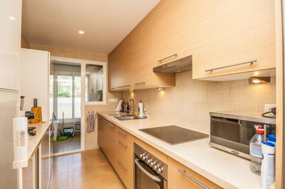 10-bb915d1cb19341576dcdc994b81ab9c5