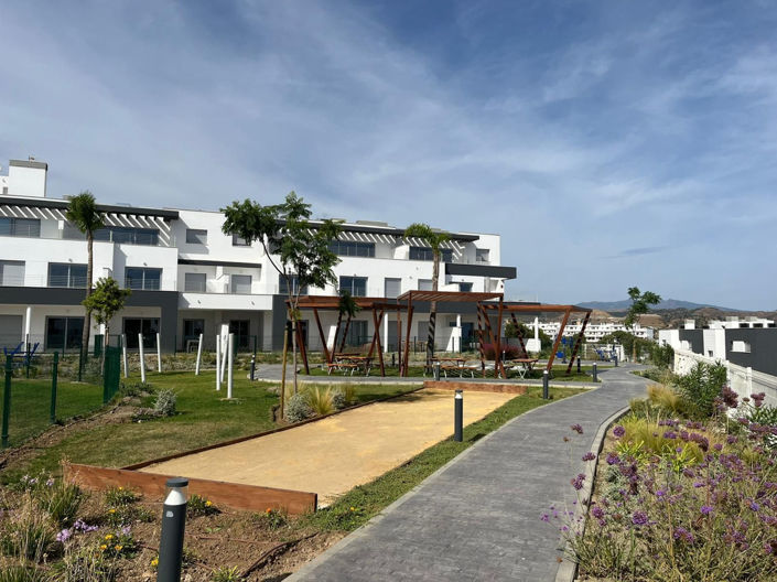 Image No.15-3 Bed Apartment for sale