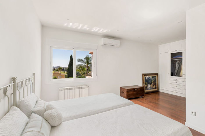 Image No.20-4 Bed Villa for sale