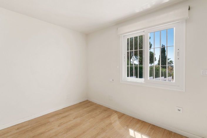 Image No.22-4 Bed Villa for sale