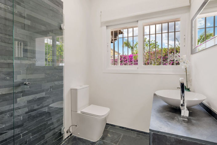 Image No.24-4 Bed Villa for sale