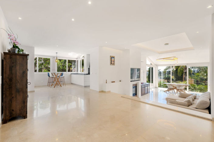 Image No.8-4 Bed Villa for sale