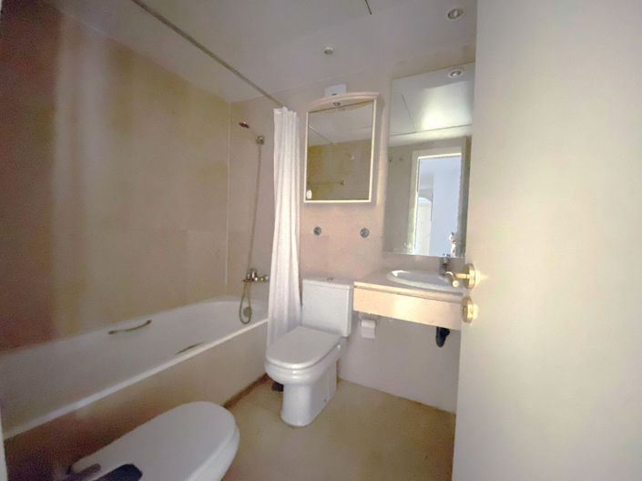 Image No.19-3 Bed Apartment for sale