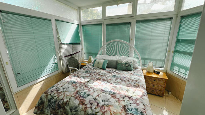 Image No.12-2 Bed Apartment for sale