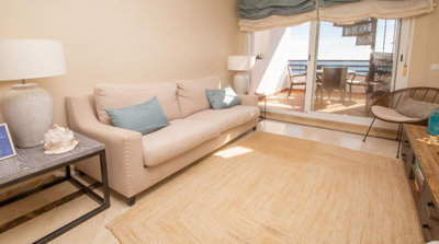 12-53013098fcab6c38b1379cd33298e050