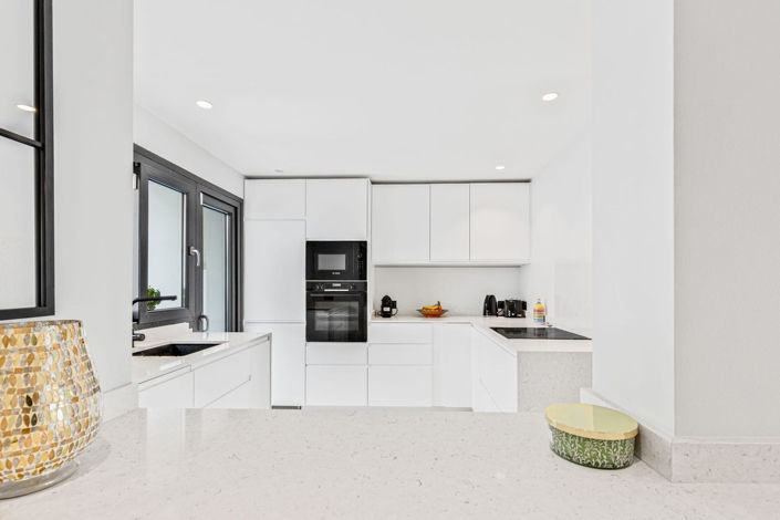 Image No.11-3 Bed Townhouse for sale