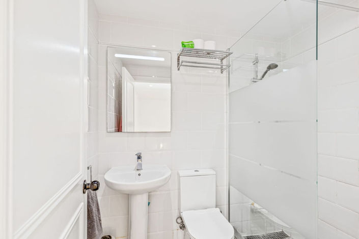 Image No.27-3 Bed Townhouse for sale