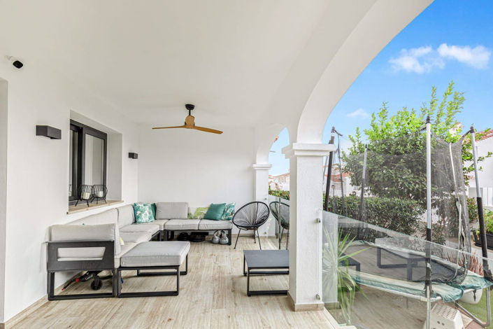 Image No.3-3 Bed Townhouse for sale