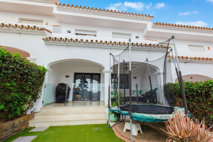 Image No.4-3 Bed Townhouse for sale